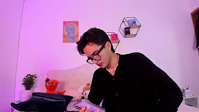 Snapshot of jin_luna chatting on 10-02-25, 12:28 jin luna online show from 10-02-25, 12:28