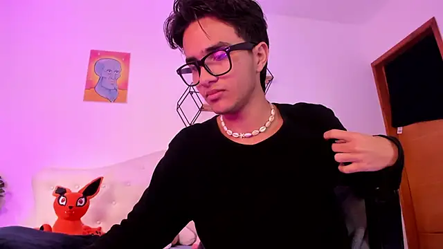 Snapshot of jin_luna chatting on 10-04-25, 12:03 jin luna online show from 10-04-25, 12:03