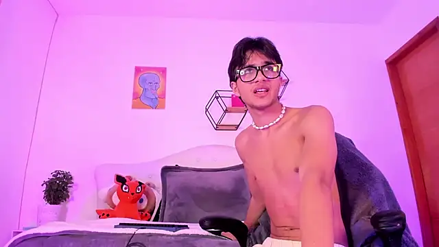 Snapshot of jin_luna chatting on 10-08-25, 12:14 jin luna online show from 10-08-25, 12:14