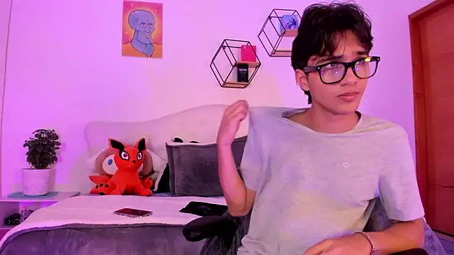 Snapshot of jin_luna chatting on 10-11-25, 02:59 jin luna online show from 10-11-25, 02:59