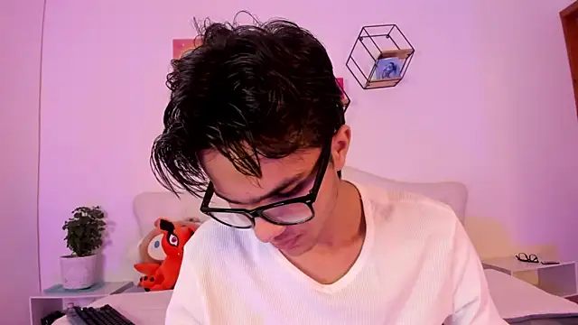 Snapshot of jin_luna chatting on 10-14-25, 12:17 jin luna online show from 10-14-25, 12:17