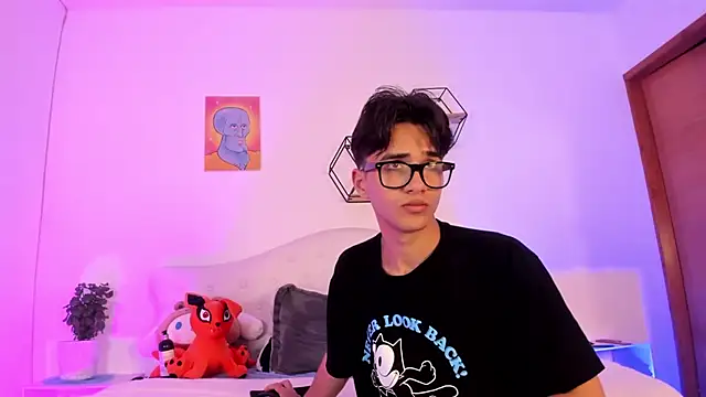 Snapshot of jin_luna chatting on 10-25-25, 12:13 jin luna online show from 10-25-25, 12:13