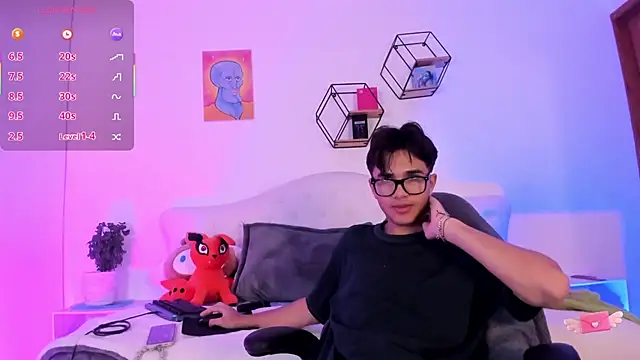 Snapshot of jin_luna chatting on 10-28-25, 12:41 jin luna online show from 10-28-25, 12:41