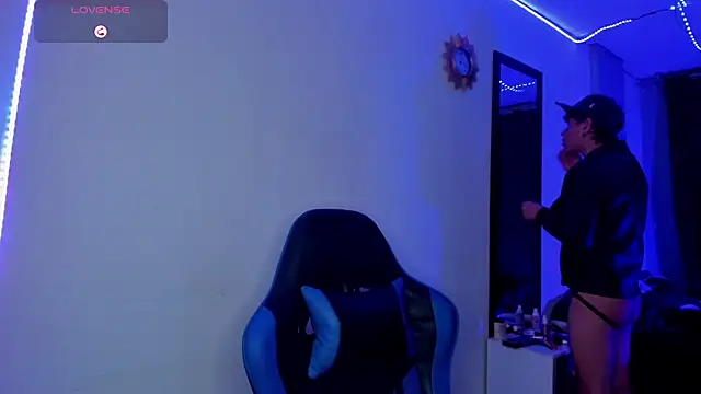 Snapshot of Jostin18 chatting on 11-07-25, 04:56 Jostin18 online show from 11-07-25, 04:56