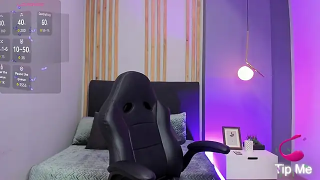 ivy collins  online show from 10-05-25, 09:02