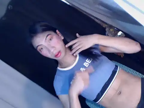 Snapshot of xyourdreamtrans chatting on 09-23-25, 03:42 xyourdreamtrans online show from 09-23-25, 03:42