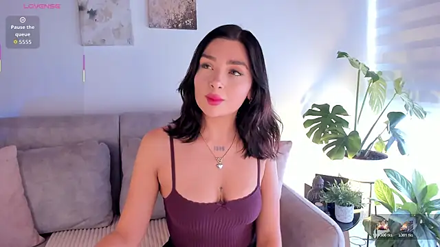 Estrer collins online show from 11-14-25, 07:34