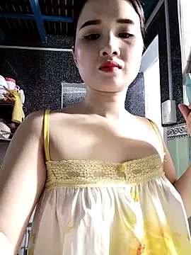 Snapshot of Okleotina chatting on 09-13-25, 02:44 Okleotina online show from 09-13-25, 02:44