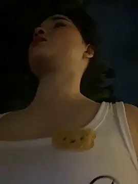 Snapshot of Okleotina chatting on 09-18-25, 02:52 Okleotina online show from 09-18-25, 02:52