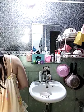 Snapshot of Okleotina chatting on 09-19-25, 02:57 Okleotina online show from 09-19-25, 02:57