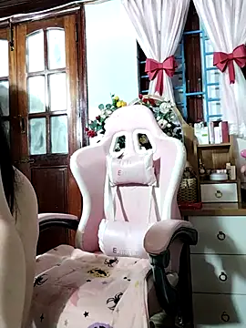 Snapshot of Okleotina chatting on 10-05-25, 04:38 Okleotina online show from 10-05-25, 04:38