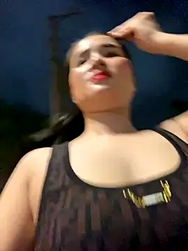 Snapshot of Okleotina chatting on 10-08-25, 02:36 Okleotina online show from 10-08-25, 02:36