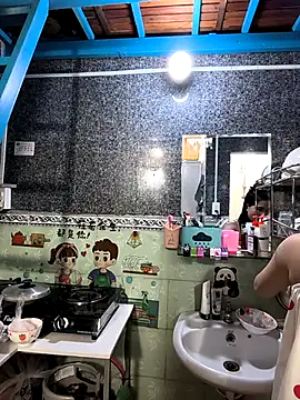 Snapshot of Okleotina chatting on 10-28-25, 04:16 Okleotina online show from 10-28-25, 04:16