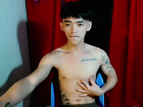 Snapshot of urhunky_boy chatting on 04-23-26, 07:27 urhunky boy online show from 04-23-26, 07:27