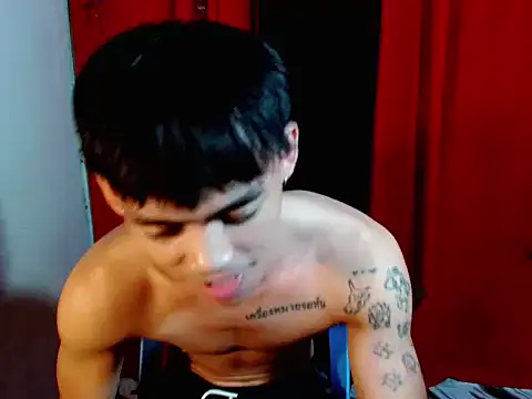 Snapshot of urhunky_boy chatting on 05-03-26, 07:47 urhunky boy online show from 05-03-26, 07:47