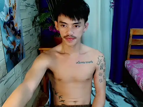 Snapshot of urhunky_boy chatting on 06-24-26, 08:52 urhunky boy online show from 06-24-26, 08:52
