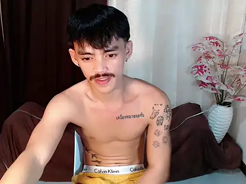 Snapshot of urhunky_boy chatting on 07-28-26, 11:05 urhunky boy online show from 07-28-26, 11:05