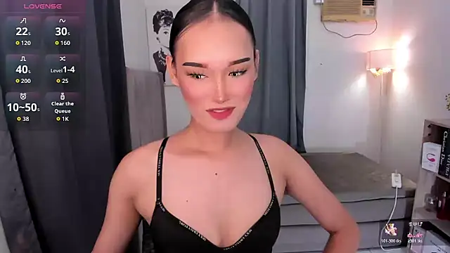 Snapshot of sensualmelody143 chatting on 07-04-26, 12:00 sensualmelody143 online show from 07-04-26, 12:00