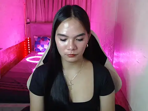 Snapshot of Sweet_sammie04 chatting on 10-12-25, 04:50 Sweet sammie04 online show from 10-12-25, 04:50