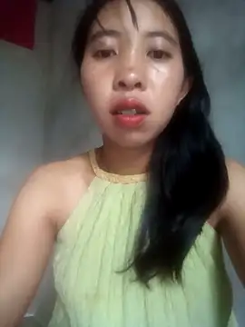 Snapshot of emaame68 chatting on 09-14-25, 12:43 emaame68 online show from 09-14-25, 12:43