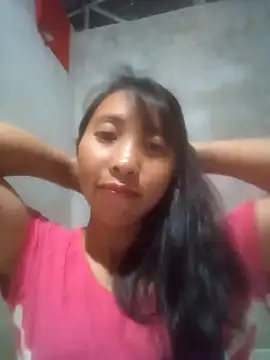 Snapshot of emaame68 chatting on 09-17-25, 12:40 emaame68 online show from 09-17-25, 12:40