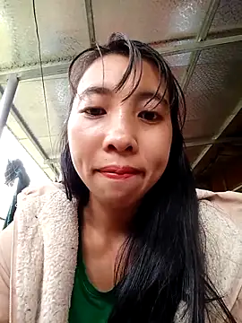 Snapshot of emaame68 chatting on 10-01-25, 01:22 emaame68 online show from 10-01-25, 01:22