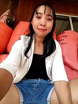 Snapshot of emaame68 chatting on 10-10-25, 01:59 emaame68 online show from 10-10-25, 01:59