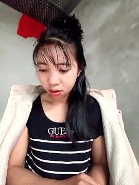 Snapshot of emaame68 chatting on 10-16-25, 12:55 emaame68 online show from 10-16-25, 12:55