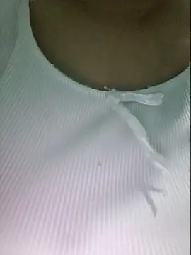 Shiny Babe online show from 05-27-26, 09:56
