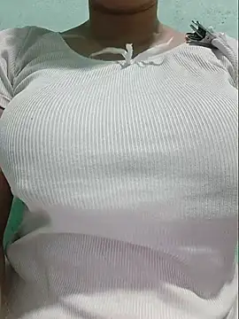 Snapshot of Shiny_Babe chatting on 06-29-26, 07:58 Shiny Babe online show from 06-29-26, 07:58