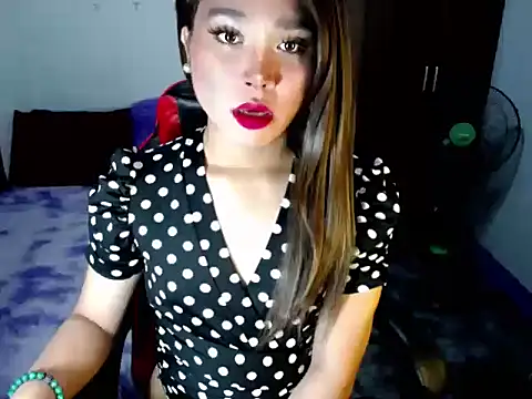 Urassiansweetcummer online show from 12-03-25, 03:14