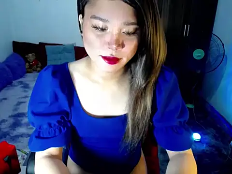 Urassiansweetcummer online show from 03-02-26, 12:02