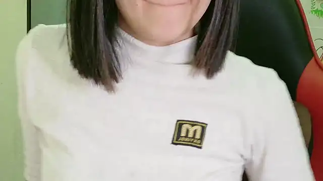 Shulee21 online show from 11-14-25, 01:48