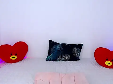 Sweet kittyxx online show from 05-24-26, 11:21