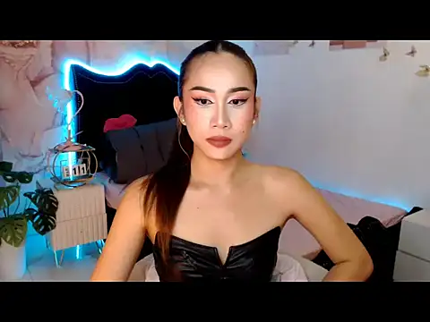 Snapshot of Sluttyvana chatting on 03-10-26, 08:14 Sluttyvana online show from 03-10-26, 08:14