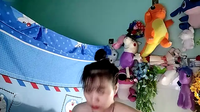 Snapshot of emgaixinhngoan chatting on 11-22-25, 03:27 emgaixinhngoan online show from 11-22-25, 03:27