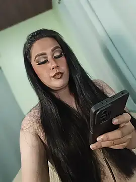 Snapshot of mistress_loy chatting on 06-19-26, 05:45 mistress loy online show from 06-19-26, 05:45