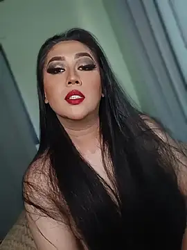 Snapshot of mistress_loy chatting on 06-20-26, 02:14 mistress loy online show from 06-20-26, 02:14