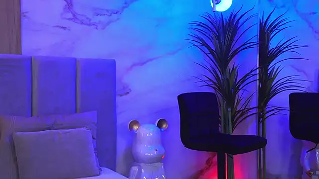 Izabellle02 online show from 04-05-26, 03:47