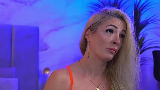 Izabellle02 online show from 04-09-26, 04:01