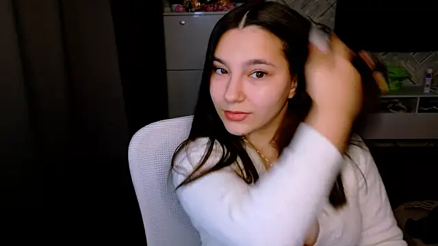 Arianna Grend online show from 12-15-25, 01:15