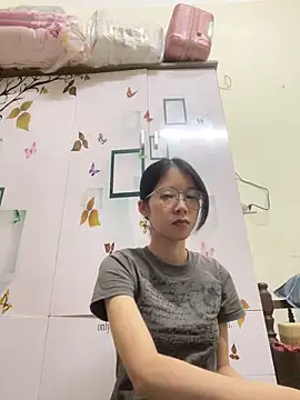 meomeo2k6 online show from 10-28-25, 01:47