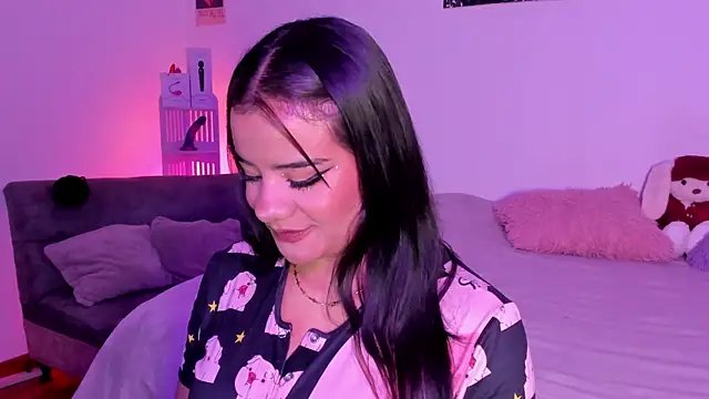 Shophie thoopson online show from 06-16-26, 02:58