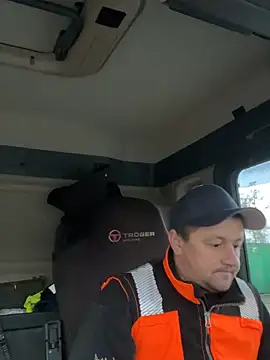 Moro19cm online show from 03-18-26, 05:21