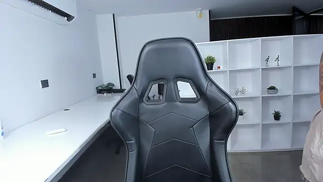 megan bigboobs  online show from 11-08-25, 10:48