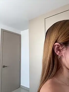 Snapshot of Nikii__ chatting on 03-05-26, 03:08 Nikii online show from 03-05-26, 03:08