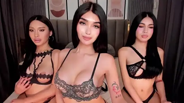 Snapshot of ScarletGreysonn chatting on 11-04-25, 08:35 ScarletGreysonn online show from 11-04-25, 08:35