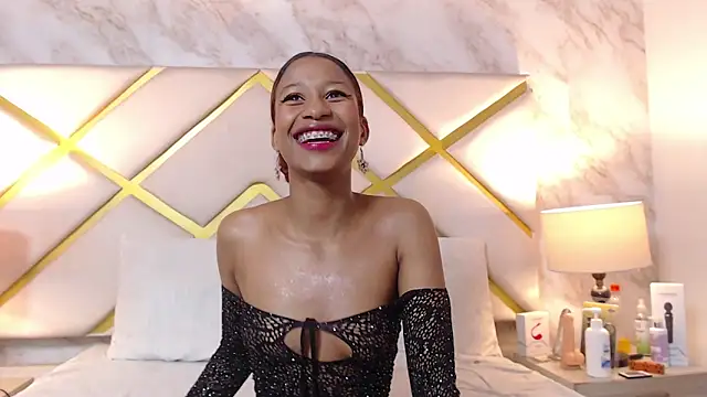 Snapshot of LorenBeiker- chatting on 09-18-25, 12:07 LorenBeiker- online show from 09-18-25, 12:07