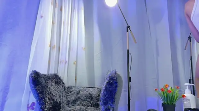 BeccaReedd online show from 12-03-25, 02:41