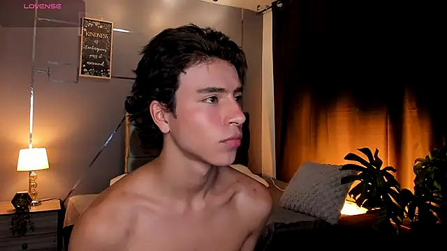 Christopher 77 online show from 11-18-25, 05:17